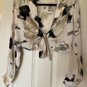Tan and Gray Tie Front Crop Blouse with Notched Collar